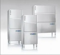 Купить машина котломоечная winterhalter uf-xl energy c дозаторами и полкой в Челябинске – цена завода, доставка до двери | RuOborudovanie.ru