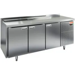 Купить стол для салатов hicold sl1-111gn c крышк. (+2/+10) 3двери, бок.агрегат – цена от завода, доставка до двери | RuOborudovanie.ru