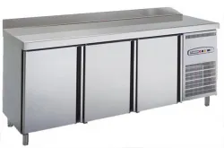 Купить стол морозильный coreco mcs200 в Челябинске – цена завода, доставка до двери | RuOborudovanie.ru