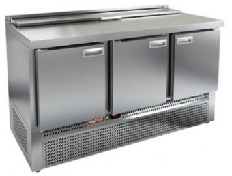 Стол для салатов Hicold SLE2-111GN (1/6) (+2+10), 3 двери, 1485х700х850мм, ниж.распол.агрегата – купить в Челябинске по цене завода