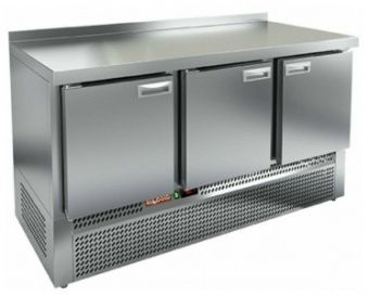 Стол с охлаждающим шкафом Hicold Sne 111/Tn O – купить в Челябинске по цене завода